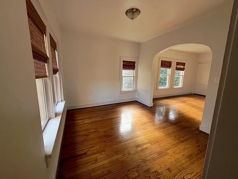 2242 Arlington Ave S #9 — Photo 12