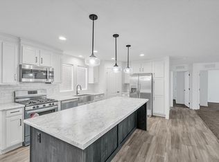 8586 Loren Ct, Willis, MI 48191