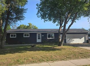 410 E Green Meadow Dr, Wautoma, WI 54982