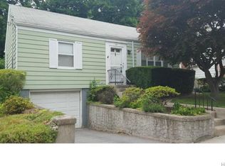 327 Sommerville Pl, Yonkers, NY 10703