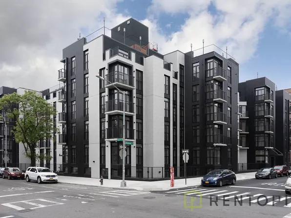 338 Evergreen Avenue image 18 of 27