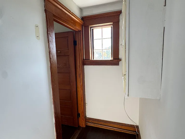 1 Spithead Rd #B — Photo 5