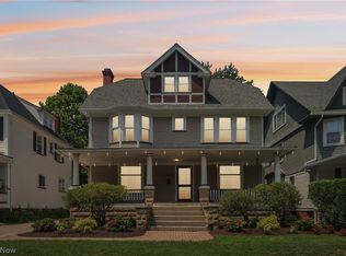 1498 W Clifton Blvd, Lakewood, OH 44107