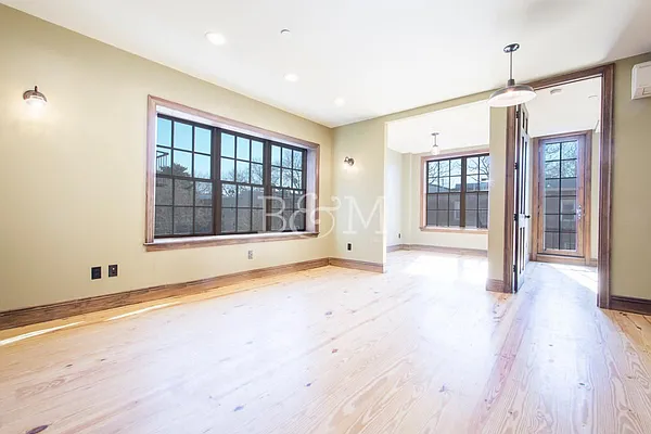 Rented by Brick&Mortar | media 9