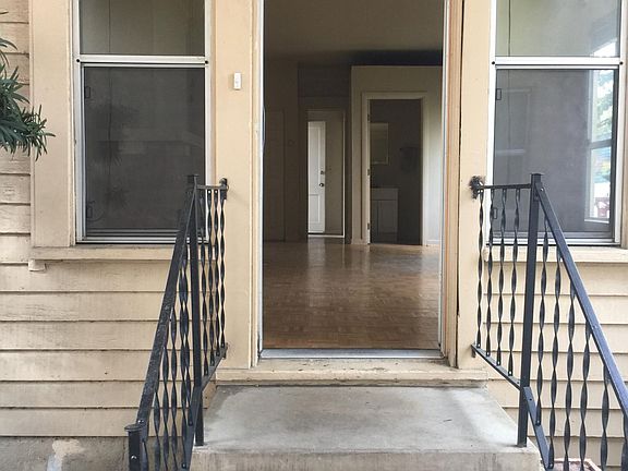 5th image of 327 Riverdale Dr APT 7