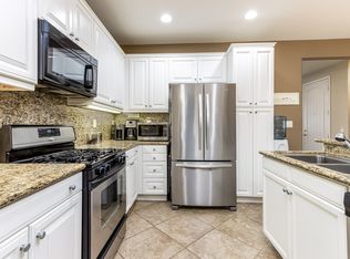 19551 Laroda Ln, Santa Clarita, CA 91350