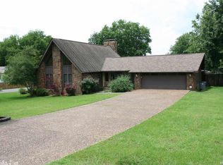 112 Georgian St, Hot Springs, AR 71901