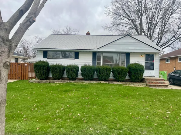 4645 Southwood Dr, Brooklyn, OH 44144