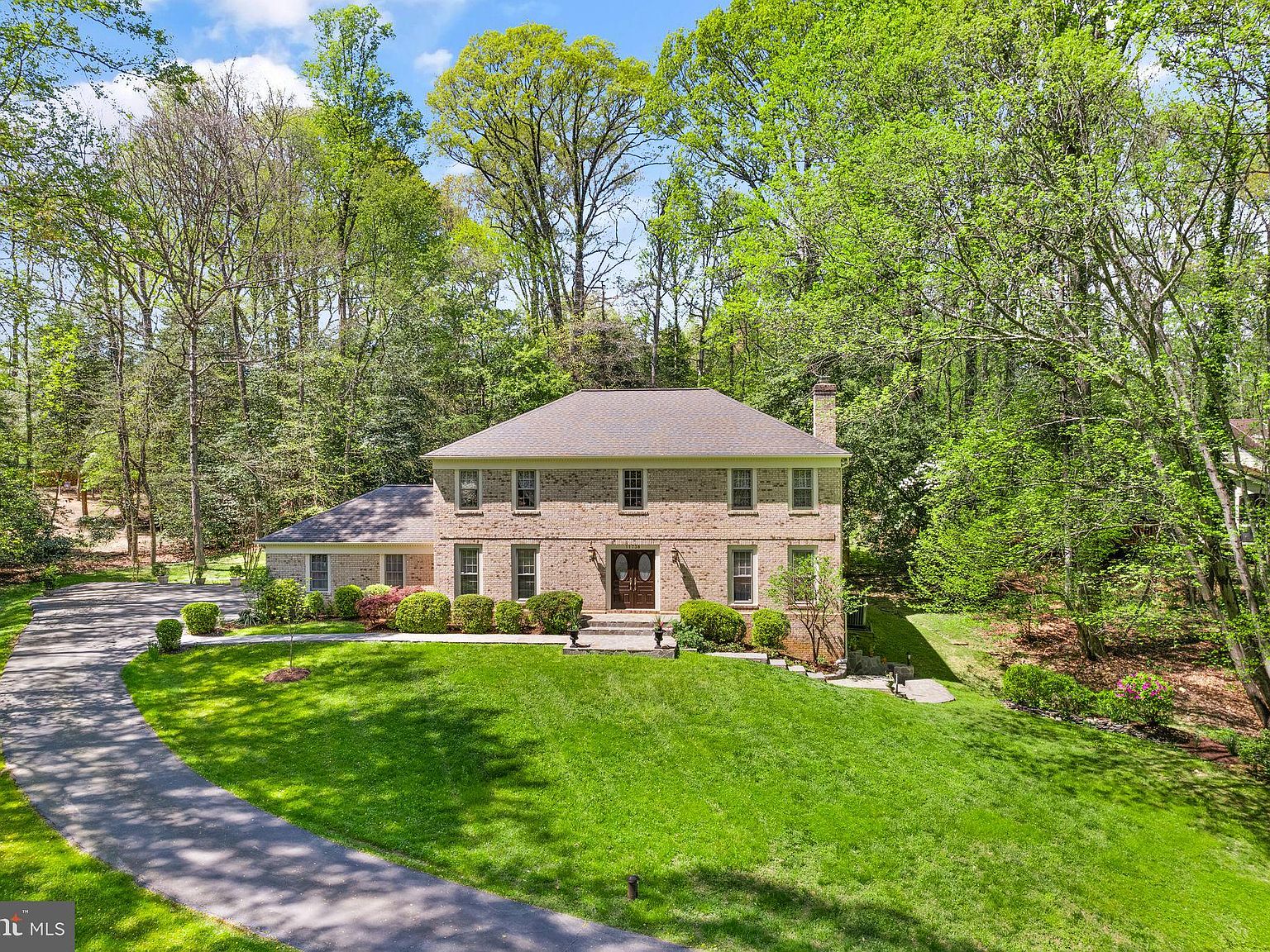 11738 Stuart Mill Rd, Oakton, VA 22124 Zillow
