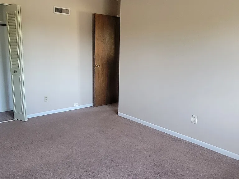 1232 N Indiana St — Photo 3