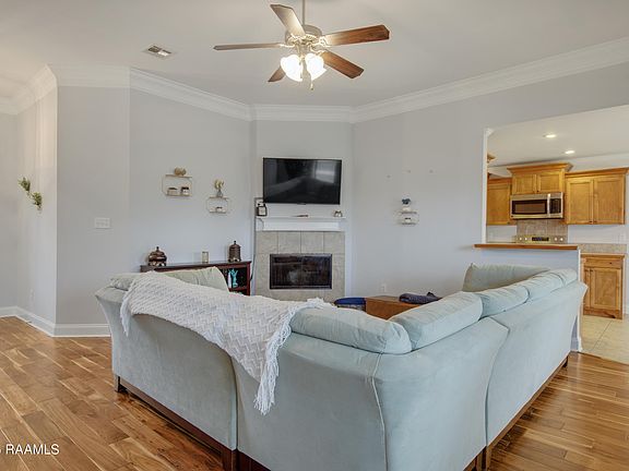 5th image of 108 Legend Creek Dr