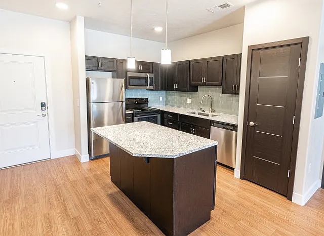 Fully Upgraded Kitchen with Island Fully Upgraded Kitchen with Island