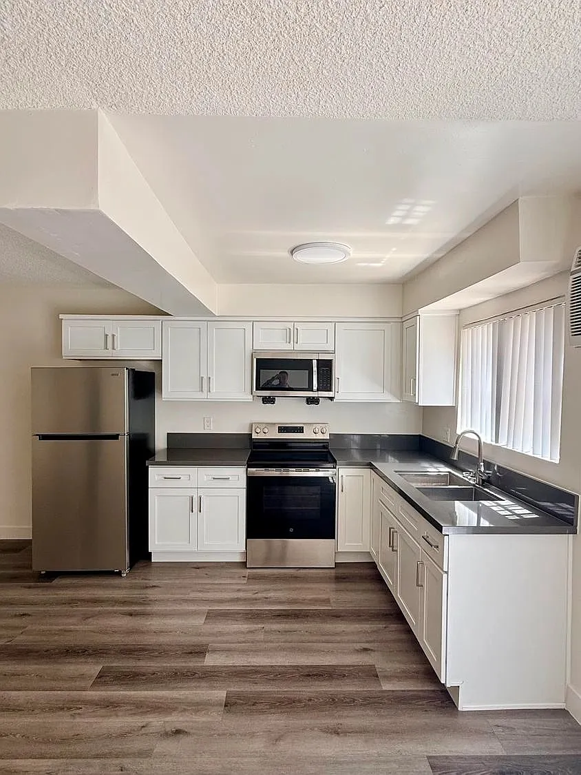 1 bed, 1.0 bath, $1,895 — Photo 2