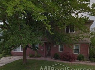 21119 Ardmore Park Dr, Saint Clair Shores, MI 48081