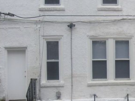 4th image of 4830 Roosevelt Blvd #1