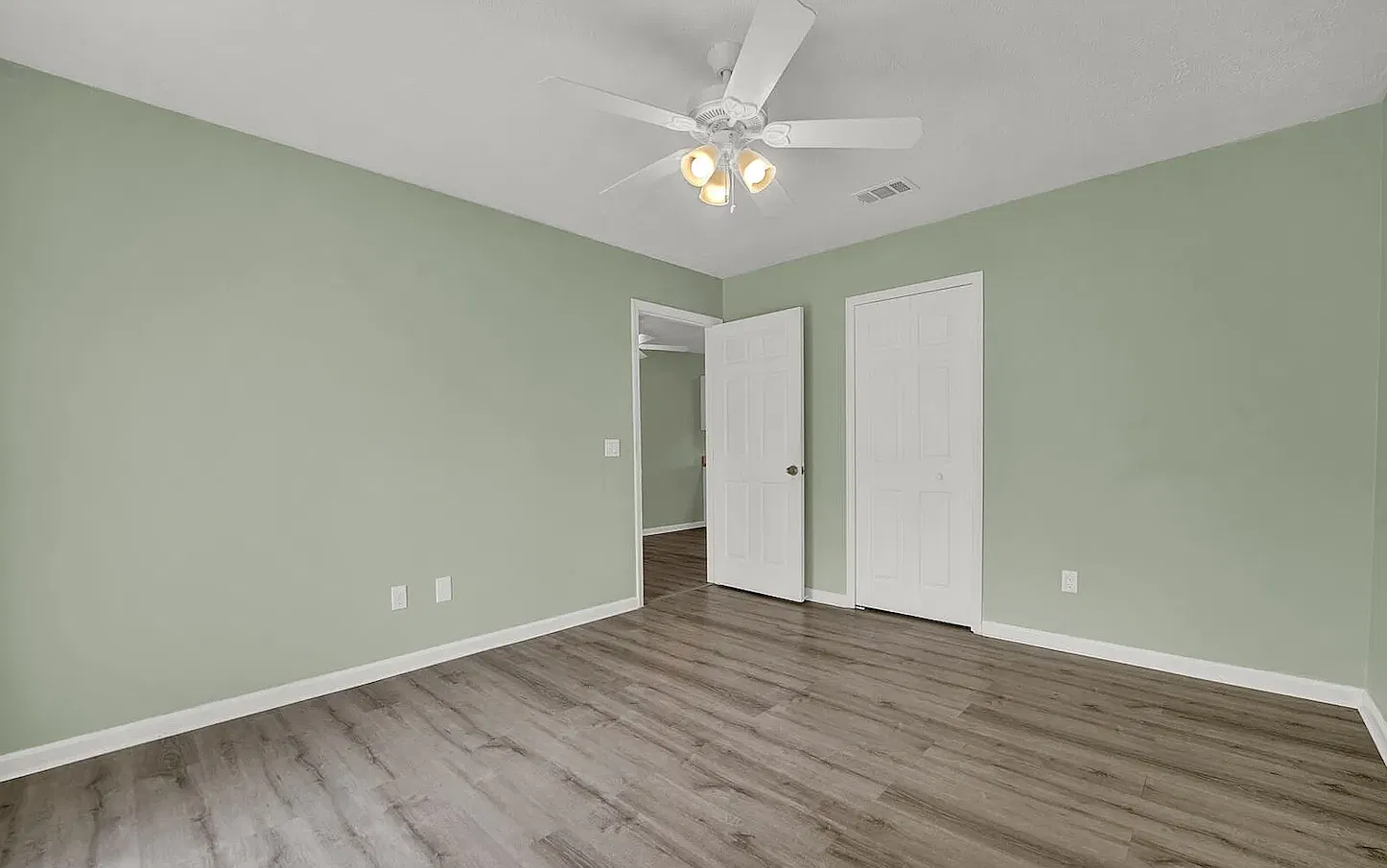 9030 Houston St — Photo 4