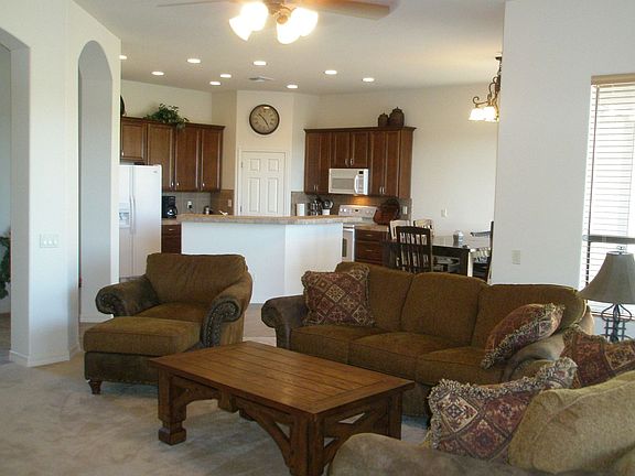 Great rm, Kitchen, furn avialable