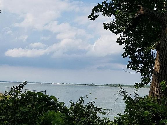 4th image of 4410 Bay Shore Ct