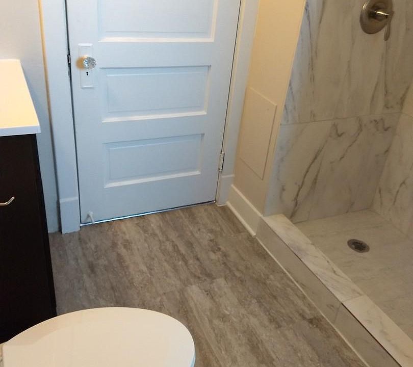 3910 dewey ave #3 Shower_11222018