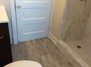 3910 Dewey Ave APT 3, Omaha, NE 68105