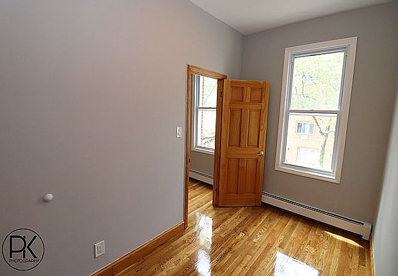 5th image of 658 Humboldt St Floor 2