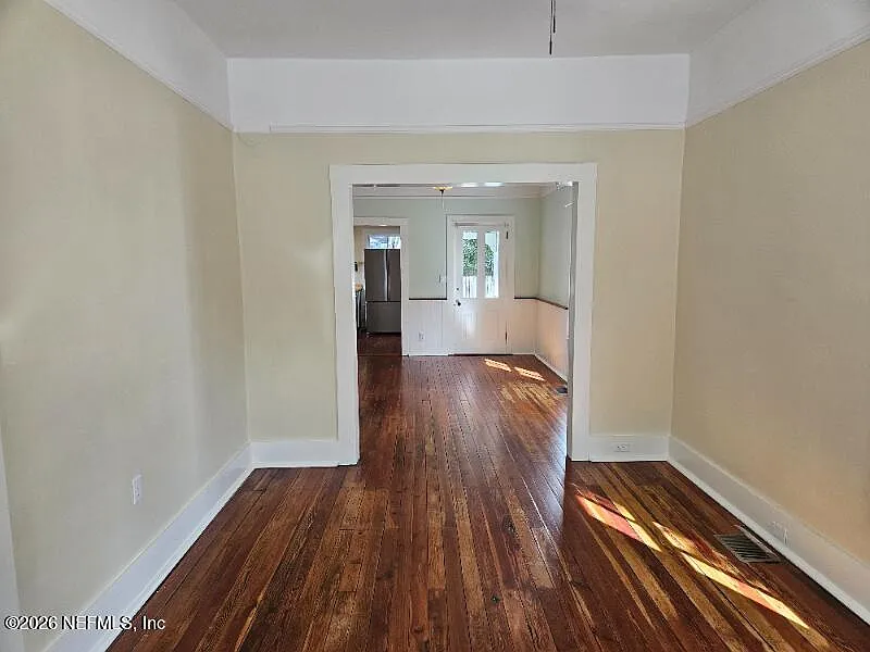 2 bed, 1.0 bath, 848 sqft, $1,400 — Photo 4