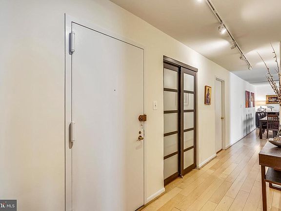 2nd image of 4620 N Park Ave APT 1409E