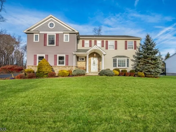 61 Timberhill Dr, East Hanover Twp., NJ 07936