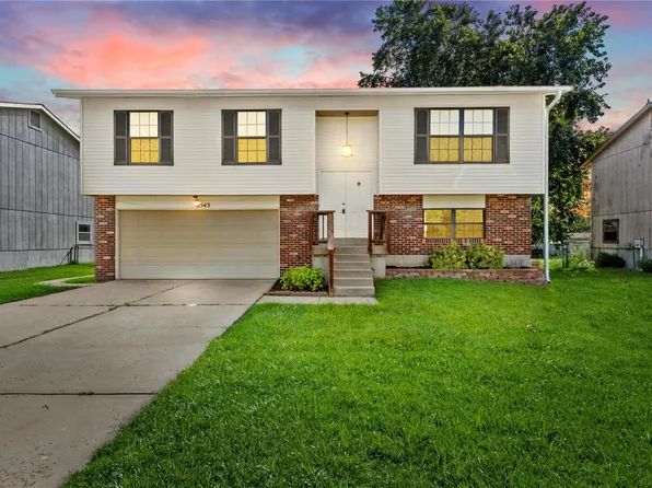 2543 Lombard Ln, Imperial, MO 63052