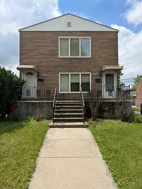 17940 Glendale St #2
