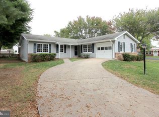 1109 E Maple Ave, Sterling, VA 20164