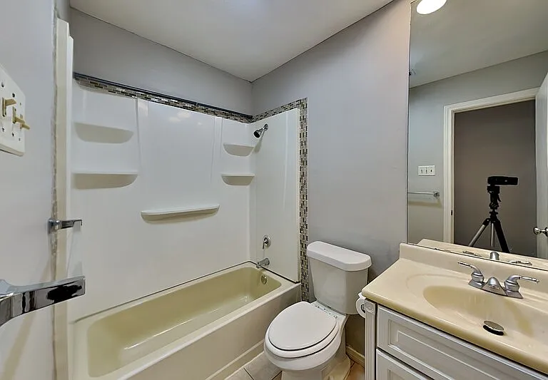 1654 Belltower Dr — Photo 16