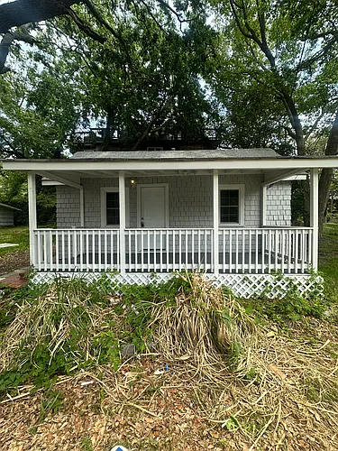 9558 8th Bay St Photo 1