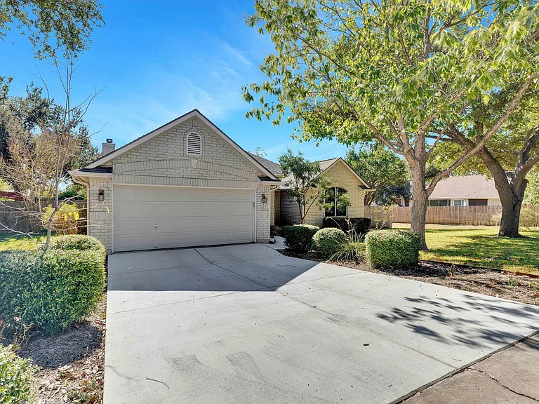 2901 Warwick Way — Photo 38