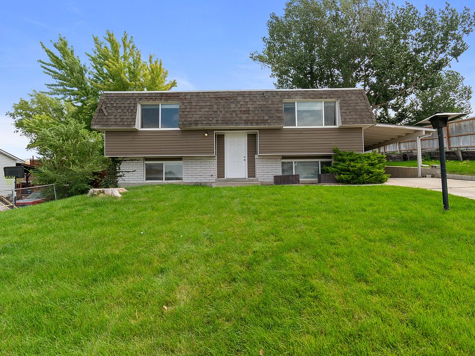 1st image of 10465 S Larkspur Dr