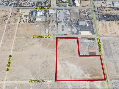 Division St, Lancaster, CA, 93535