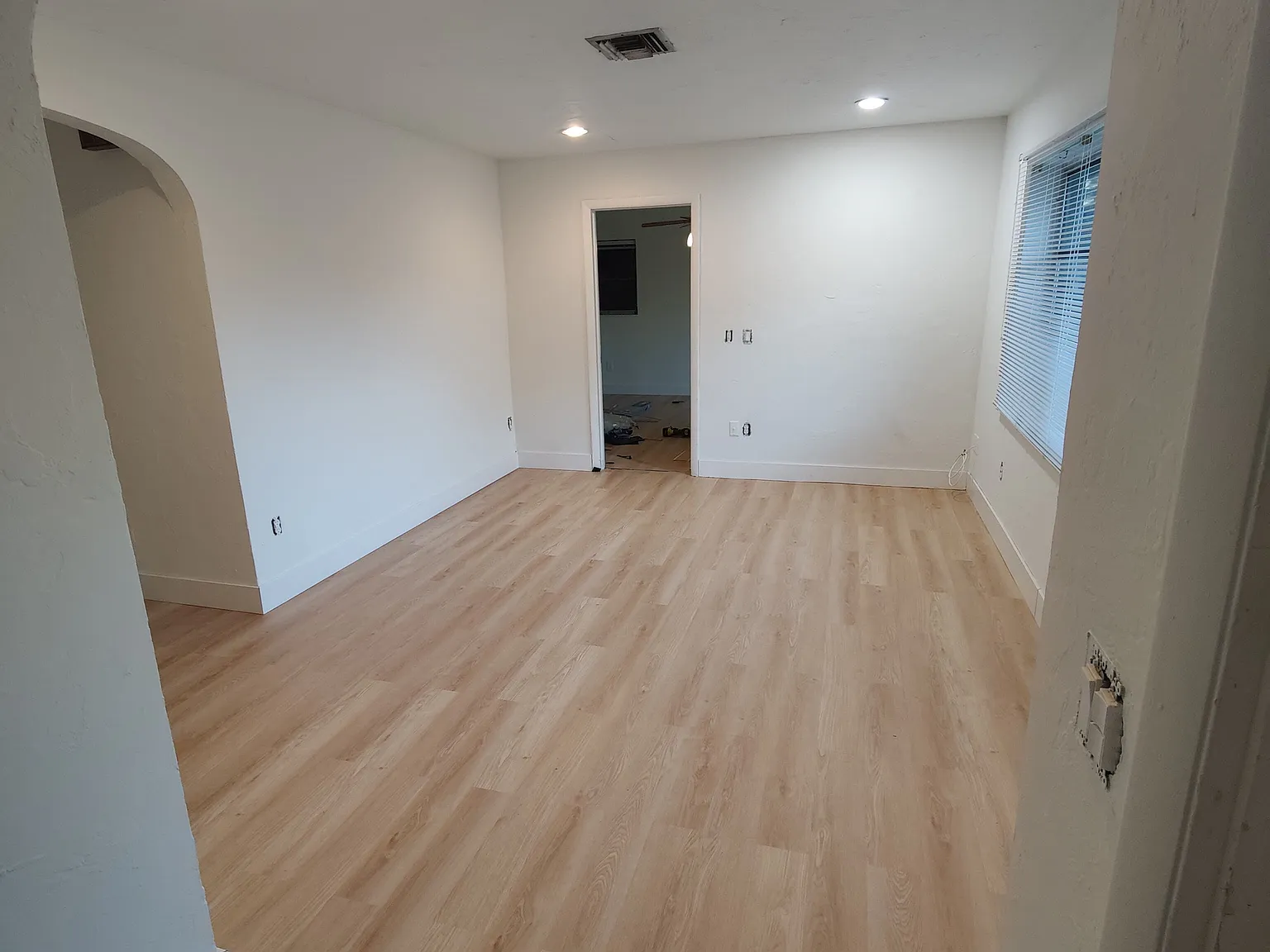 4908 Northlake Blvd — Photo 3