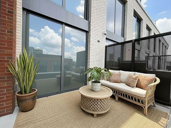 2nd image of 445 Grand Ave #1810