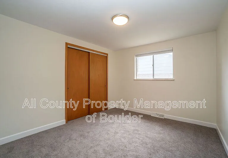 1515 Stuart St — Photo 11
