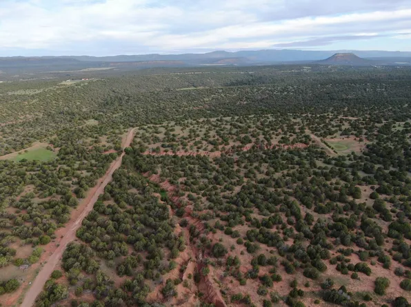 227 Gabe Rd, Las Vegas, NM 87701