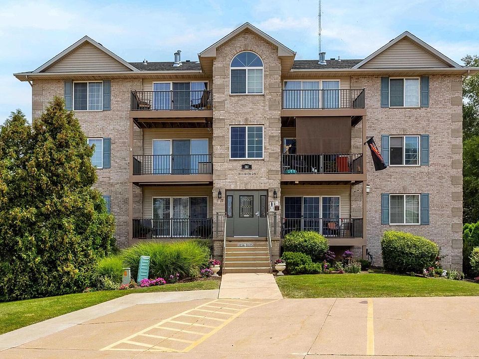 1st image of 3116 Holiday Ct #3