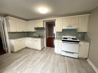 20 Central Ave FLOOR 1, Rochelle Park, NJ 07662