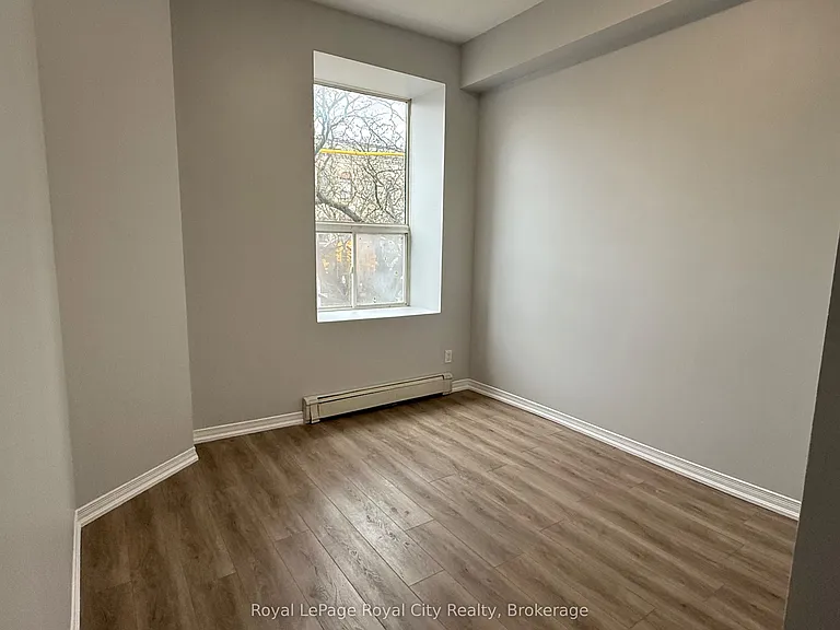 116 Wyndham St N #1 — Photo 7