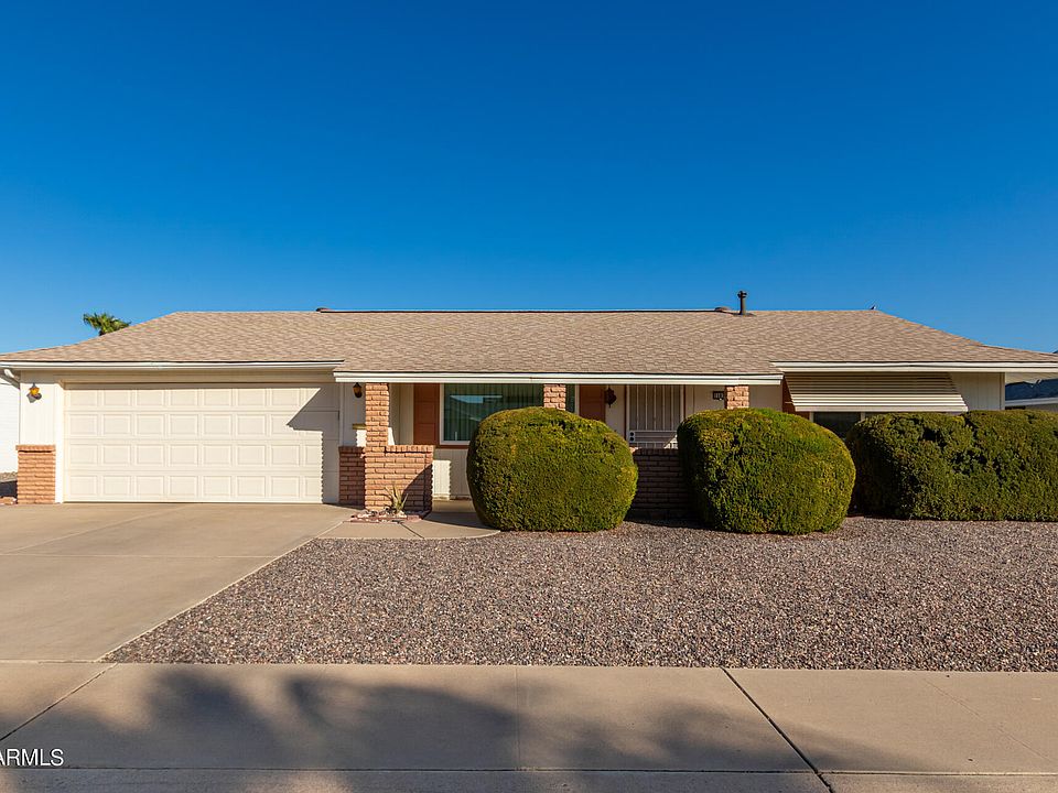 1st image of 11034 W CINNEBAR Avenue