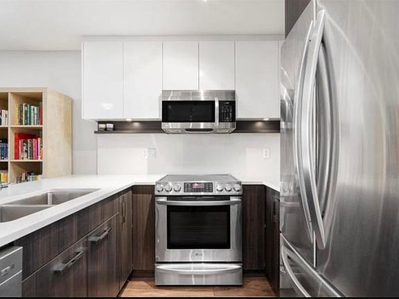 5th image of 958 Ridgeway Ave #1206