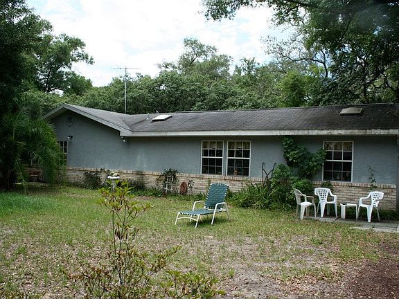 4th image of 360 Garden St
