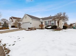 6600 Honeysuckle Ln, Maineville, OH 45039