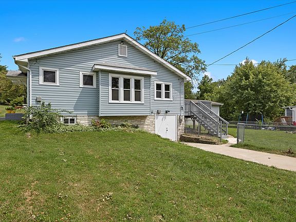 5th image of 9766 Dennison Ave