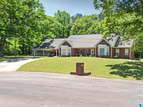 1204 Thrasher Dr, Bessemer, AL 35023