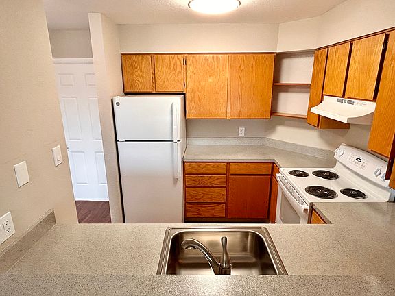 Experience culinary delights in this inviting kitchen space, designed for modern living. Experience culinary delights in this inviting kitchen space, designed for modern living.